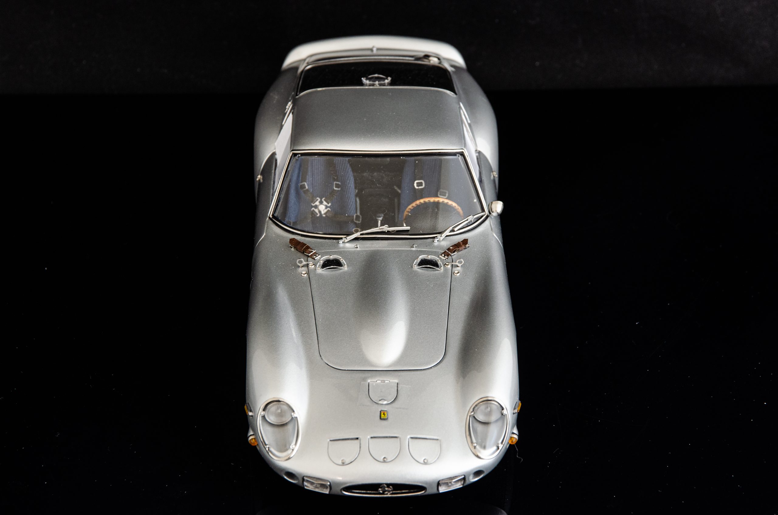 CMC Ferrari 250 GTO, 1962 - 1/18 - صورة CMC Ferrari 250 GTO, 1962 - 1/18 - صورة 4
