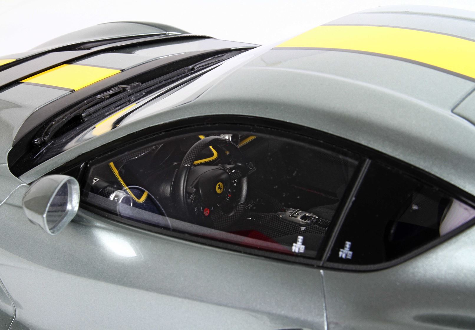 BBR Ferrari 812 Competizione in 1:12 one of 232 - 1/12 – Bild 2