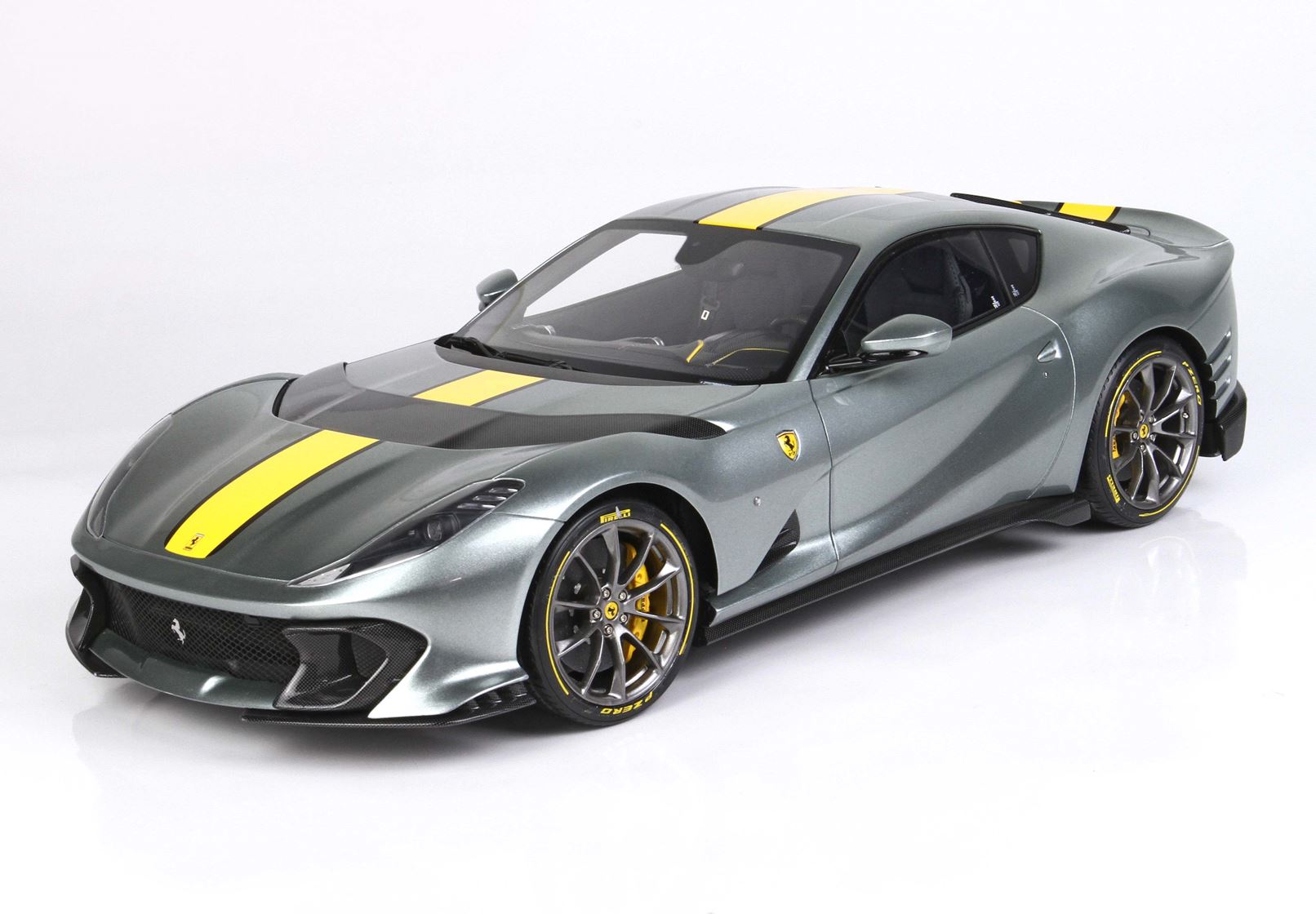 BBR Ferrari 812 Competizione in 1:12 one of 232 - 1/12 – Bild 8
