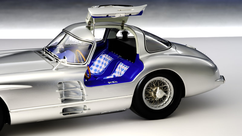 LEGRAND Mercedes-Benz 300 SLR Uhlenhaut Coupé 1/8 mit eingespeichten Rädern - 1/8 - Image 5