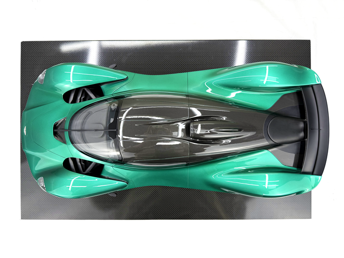 Frontiart Aston Martin Valkyrie British Green 1/8 - 1/18 - صورة Frontiart Aston Martin Valkyrie British Green 1/8 - 1/18 - صورة 4