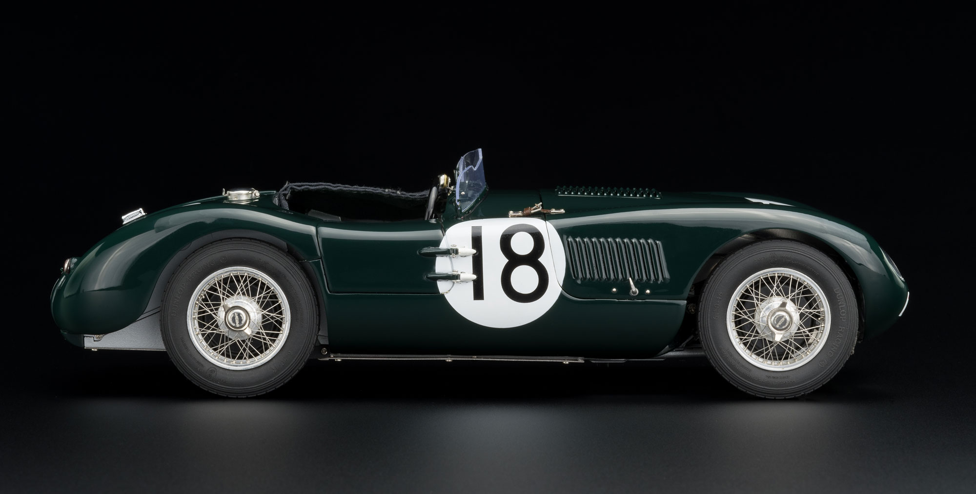 CMC Jaguar C Type,1953, 24h Frankreich WINNER #18 , Tony Rolt / Duncan Hamilton, ( British Racing Green ) - 1/18 - Image 2