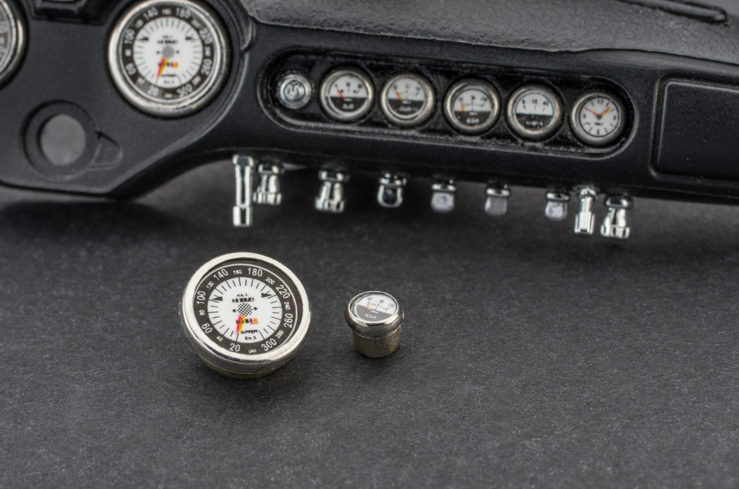 CMC Ferrari 250 GT SWB, California Spyder, 1961 - 1/18 – Bild 4