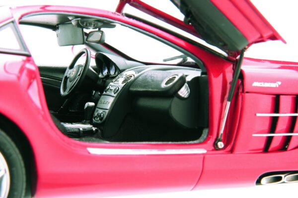 CMC メルセデス・ベンツ SLR マクラーレン 2003