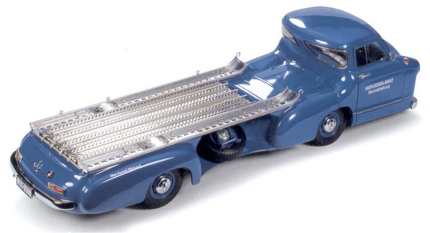 CMC 1954 メルセデス　ベンツ　トランスポーター　1/18 CMC メルセデス レーシングトランスポーター 1954