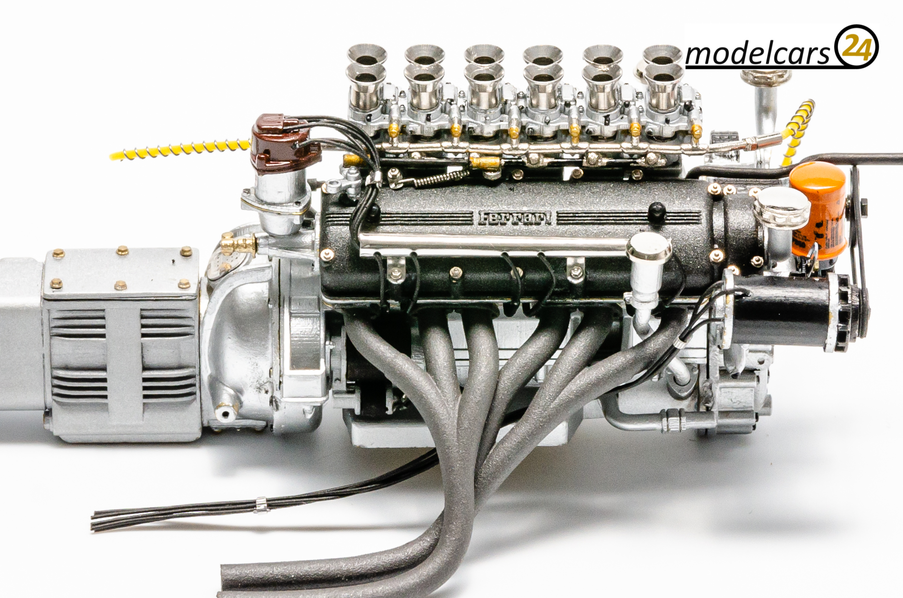 Martisan 250 GTO Motor - 1/18 - Image 11