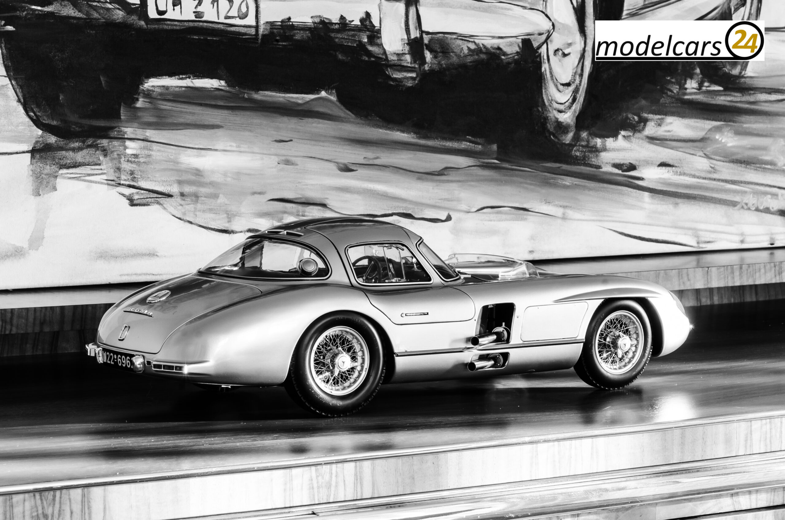 Legrand Mercedes-Benz 300 SLR Uhlenhaut Coupé 1/8 Fertigmodell - 1/8 – Bild 3