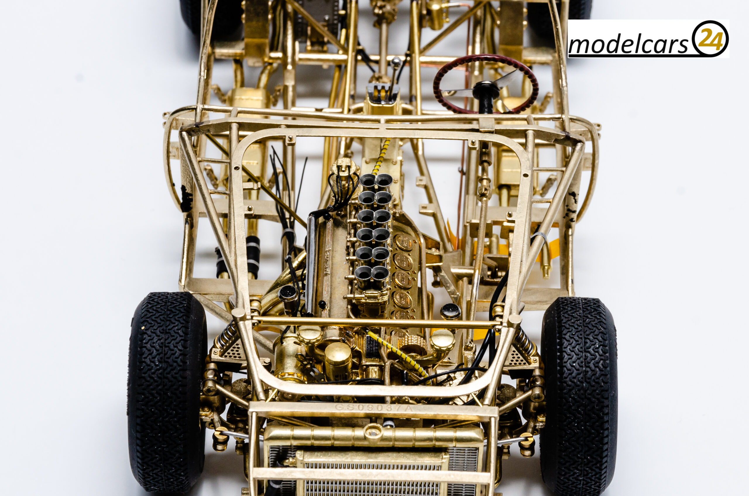 Martisan 250 GTO Chassis metallisiert - 1/18 - Image 8