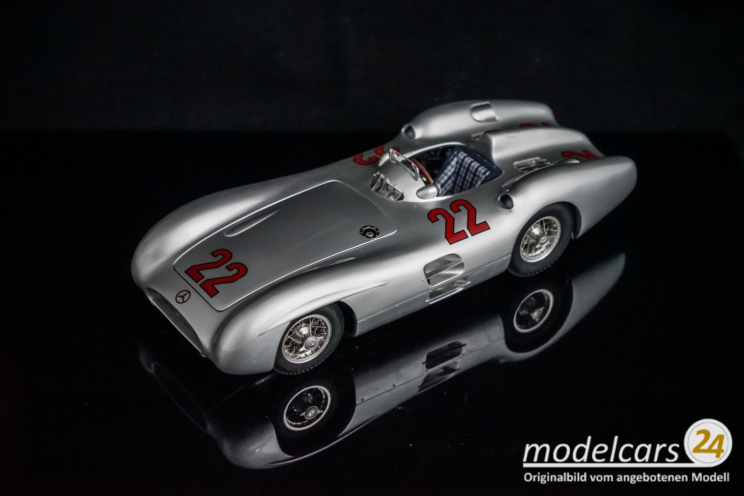 CMC Mercedes-Benz W196R Stromlinie, 1954, GP Frankreich #22 Hans Herrmann - 1/18 – Bild 7