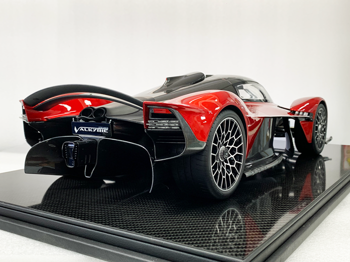 Frontiart Martin Valkyrie Candy Red Resin Model Car 1/8 - 1/18 – Bild 5