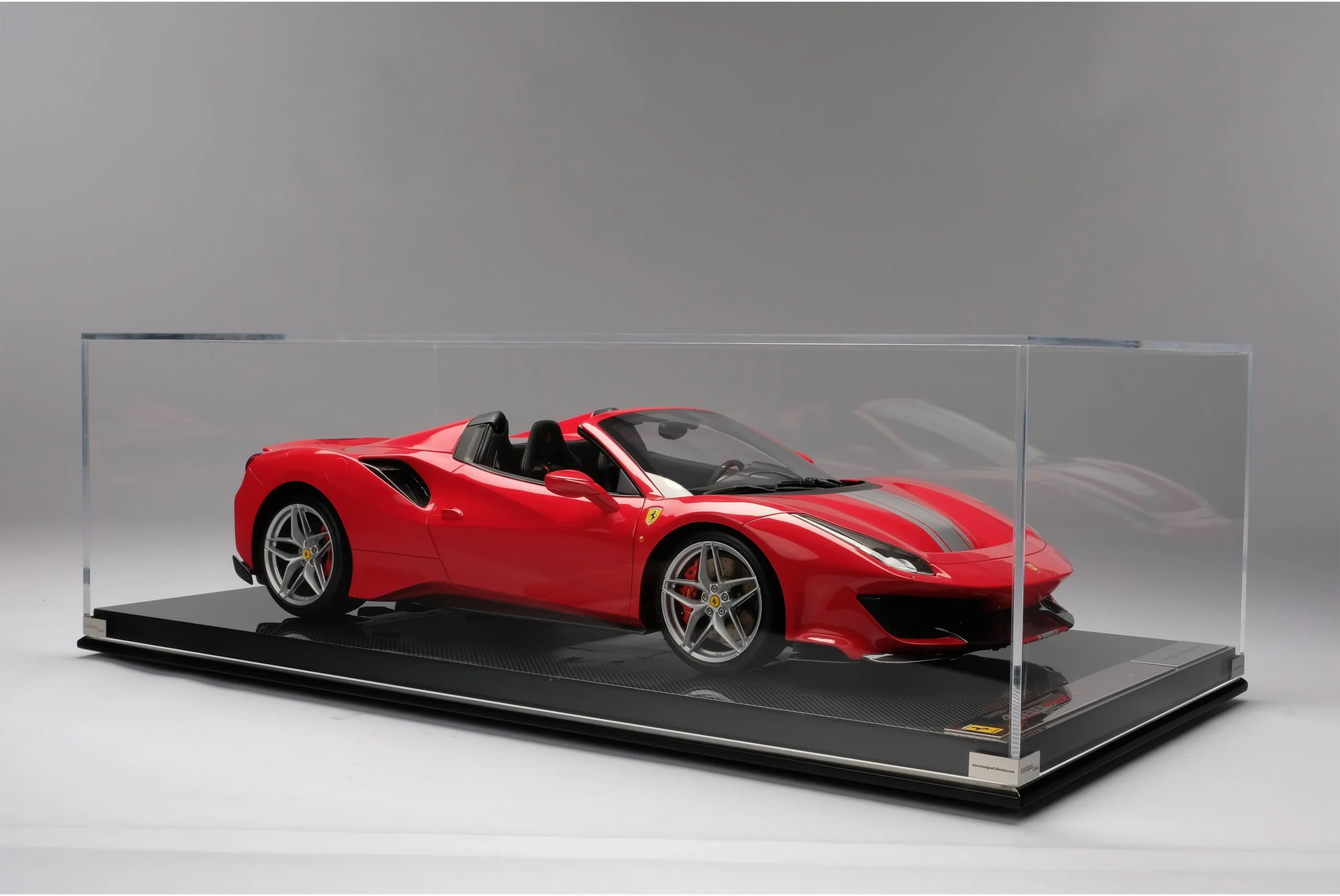 Amalgam Ferrari 488 Pista Spider (2018) | Limitierte Auflage 1:8 - 1/18 - Immagine 7