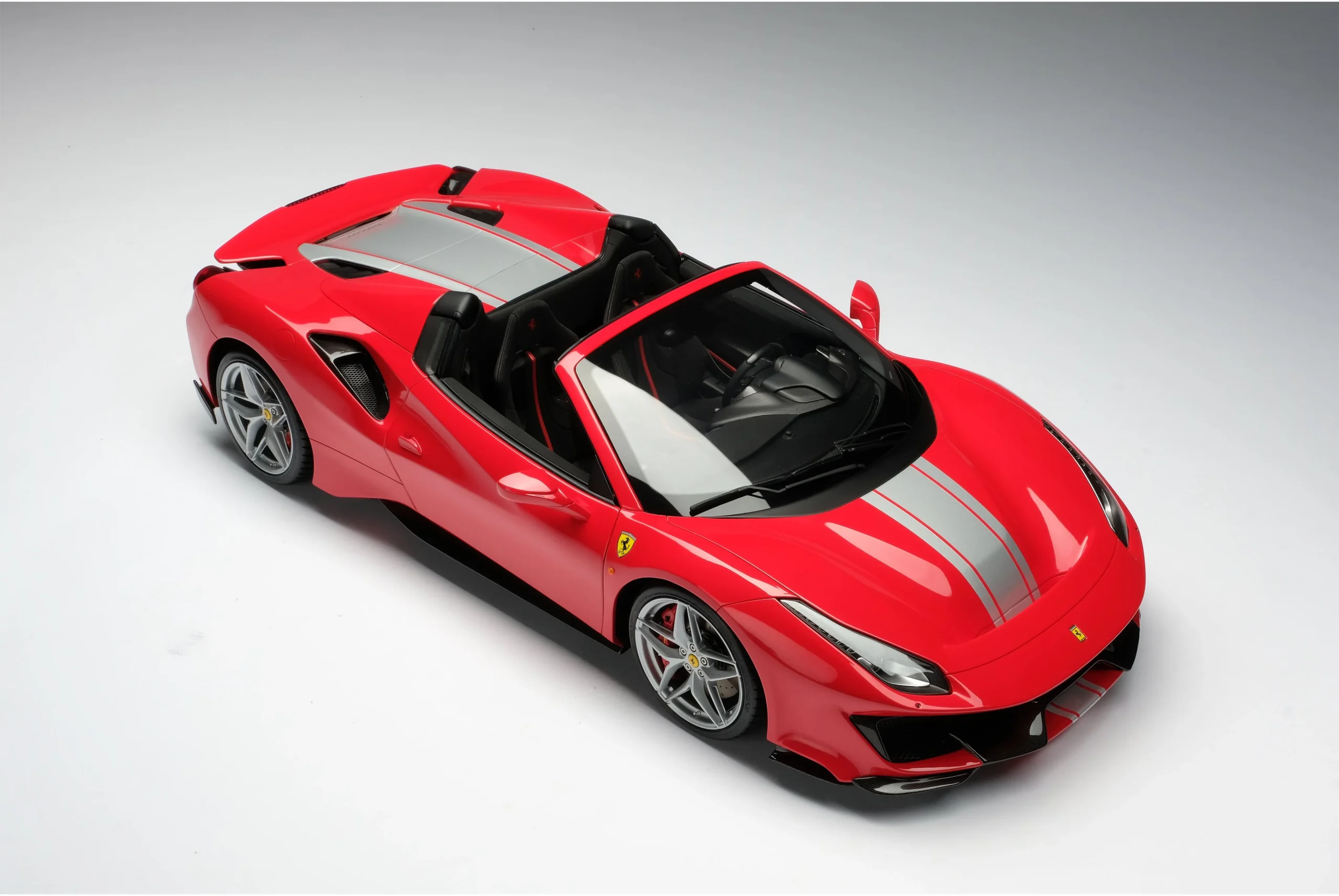 Amalgam Ferrari 488 Pista Spider (2018) | Limitierte Auflage 1:8 - 1/18 - Immagine 21
