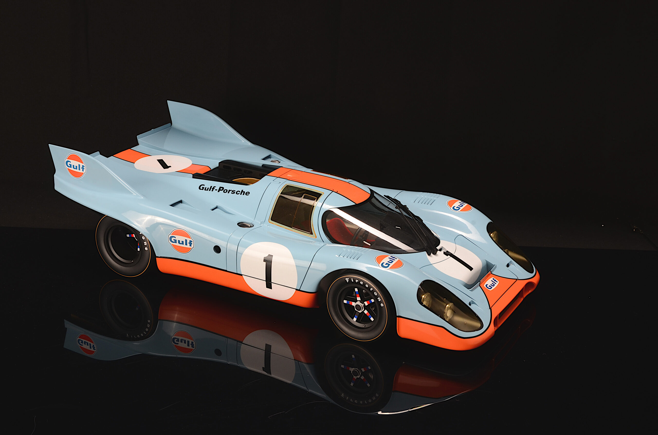 Pocher Porsche 917K - Gulf Edition - 1:8 scale finished model