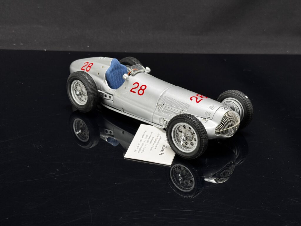 CMCメルセデス・ベンツW154、スタート番号28、1938年