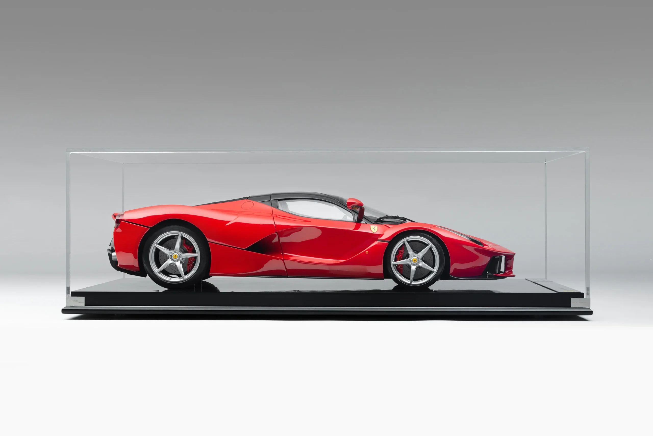 Amalgam Ferrari LaFerrari Red 1:8