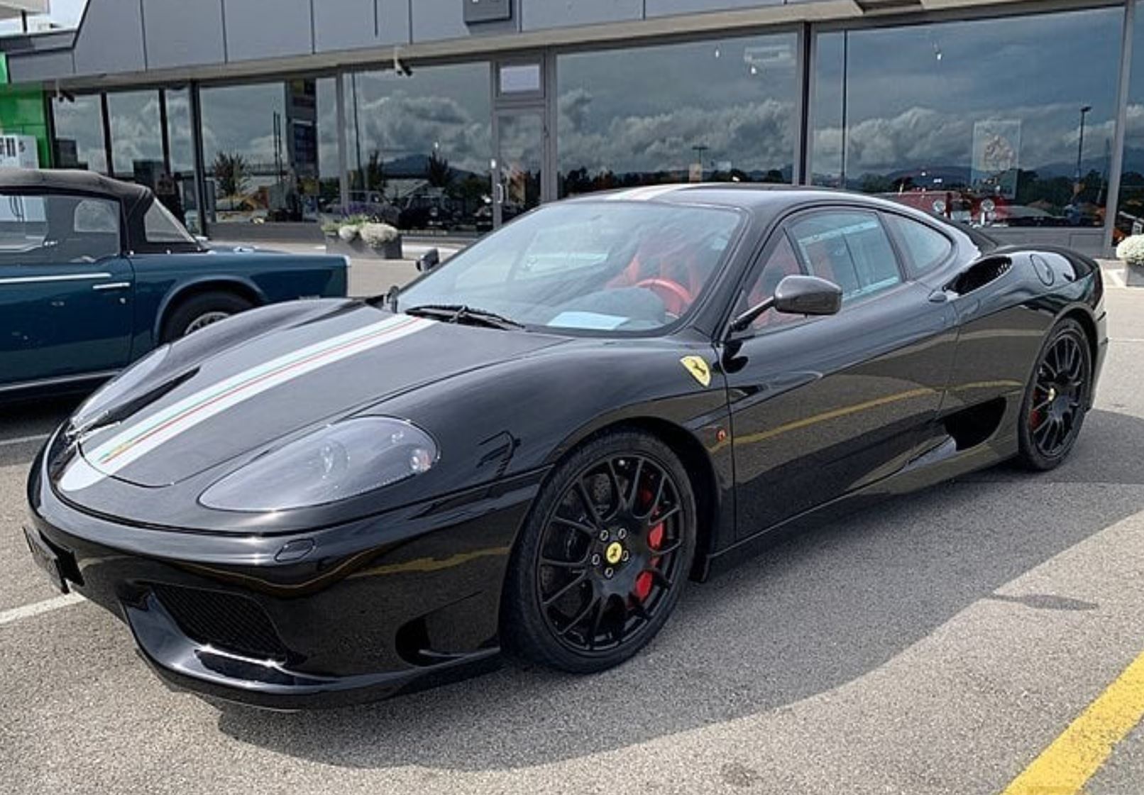BBR Ferrari 360 Challenge Stradale Nero DS مع شريط إيطالي