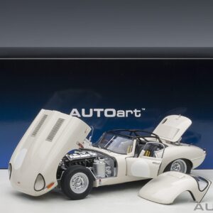 AUTOart Jaguar Ligero E-Type blanco 1/18 - 1/18
