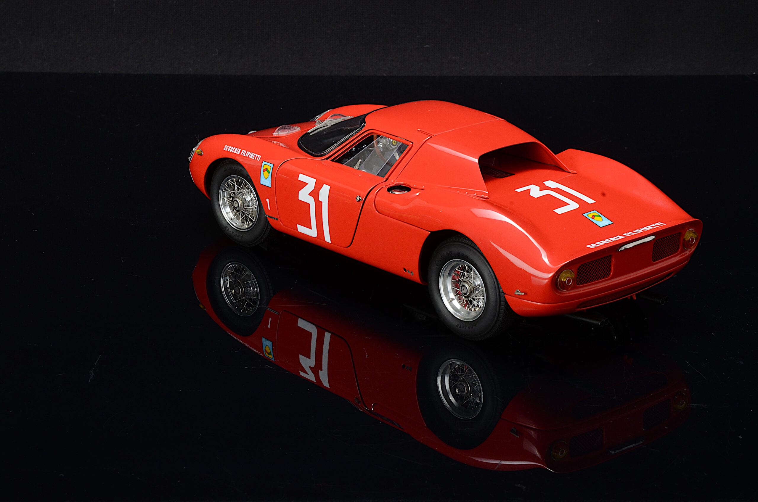 CMC Ferrari 250 LM, Gewinner Monza 1964, #31Chassis 5899, N. Vaccarella, RHD - 1/18 - Image 5