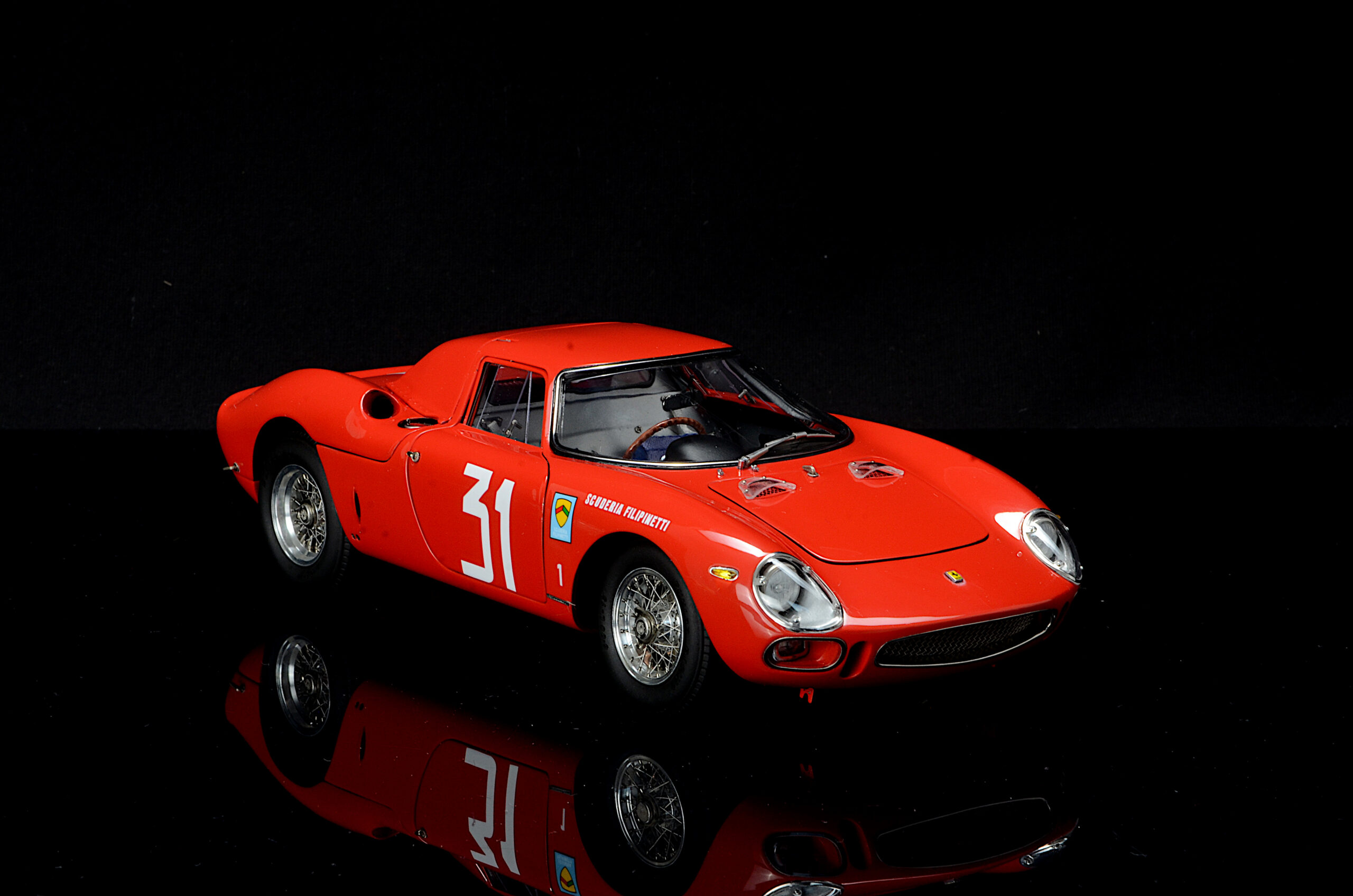 CMC Ferrari 250 LM, Gewinner Monza 1964, #31Chassis 5899, N. Vaccarella, RHD - 1/18 - Image 3