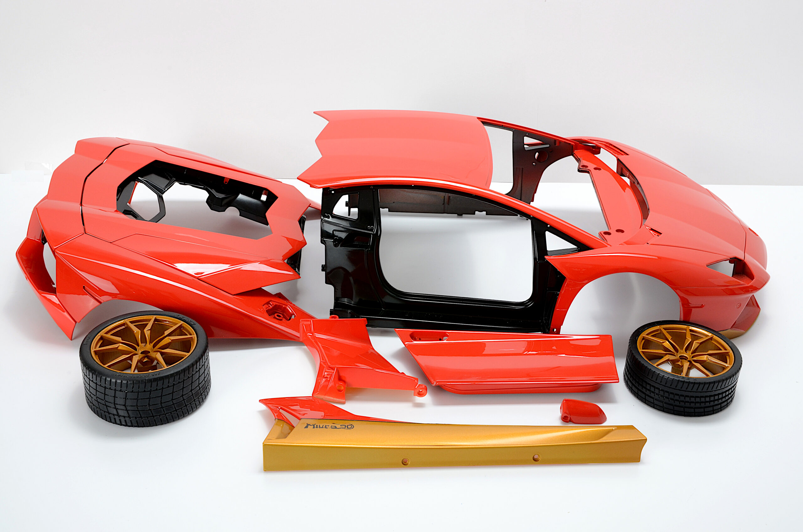 modelcars24 Pocher Lamborghini Aventador Sondermodell Miura Homage Bausatz 1:8 - 1/8 - صورة modelcars24 Pocher Lamborghini Aventador Sondermodell Miura Homage Bausatz 1:8 - 1/8 - صورة 2