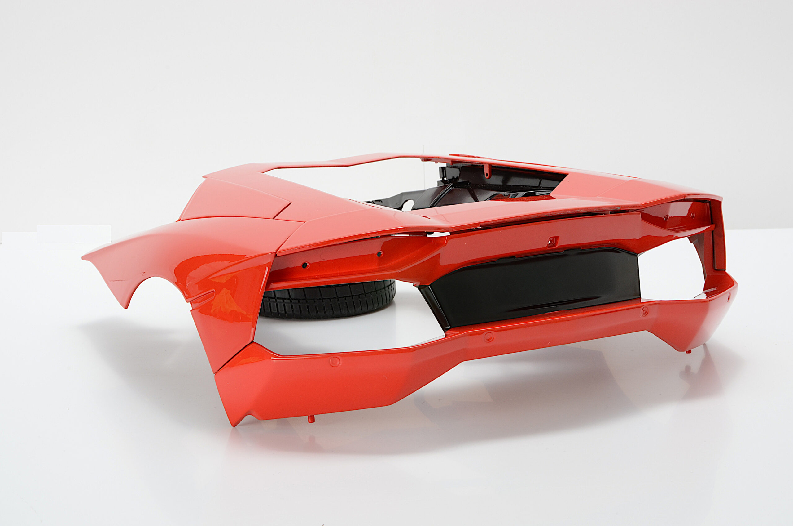 modelcars24 Pocher Lamborghini Aventador Sondermodell Miura Homage Bausatz 1:8 - 1/8 - صورة modelcars24 Pocher Lamborghini Aventador Sondermodell Miura Homage Bausatz 1:8 - 1/8 - صورة 5