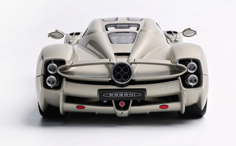 LCD Models Pagani Utopia Champagne Gold - 1/18 - صورة LCD Models Pagani Utopia Champagne Gold - 1/18 - صورة 3
