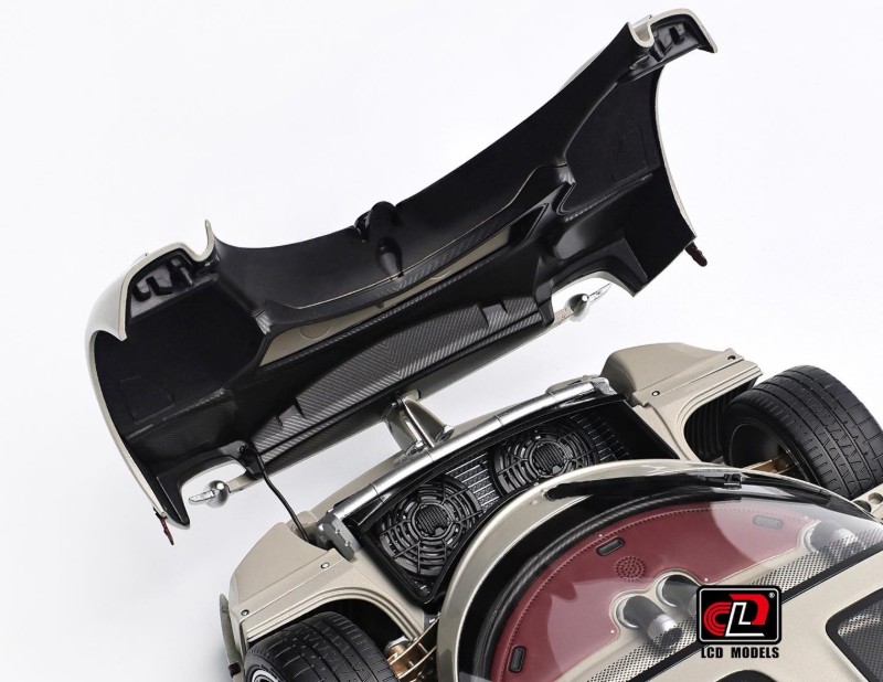LCD Models Pagani Utopia Champagne Gold - 1/18 - صورة LCD Models Pagani Utopia Champagne Gold - 1/18 - صورة 2