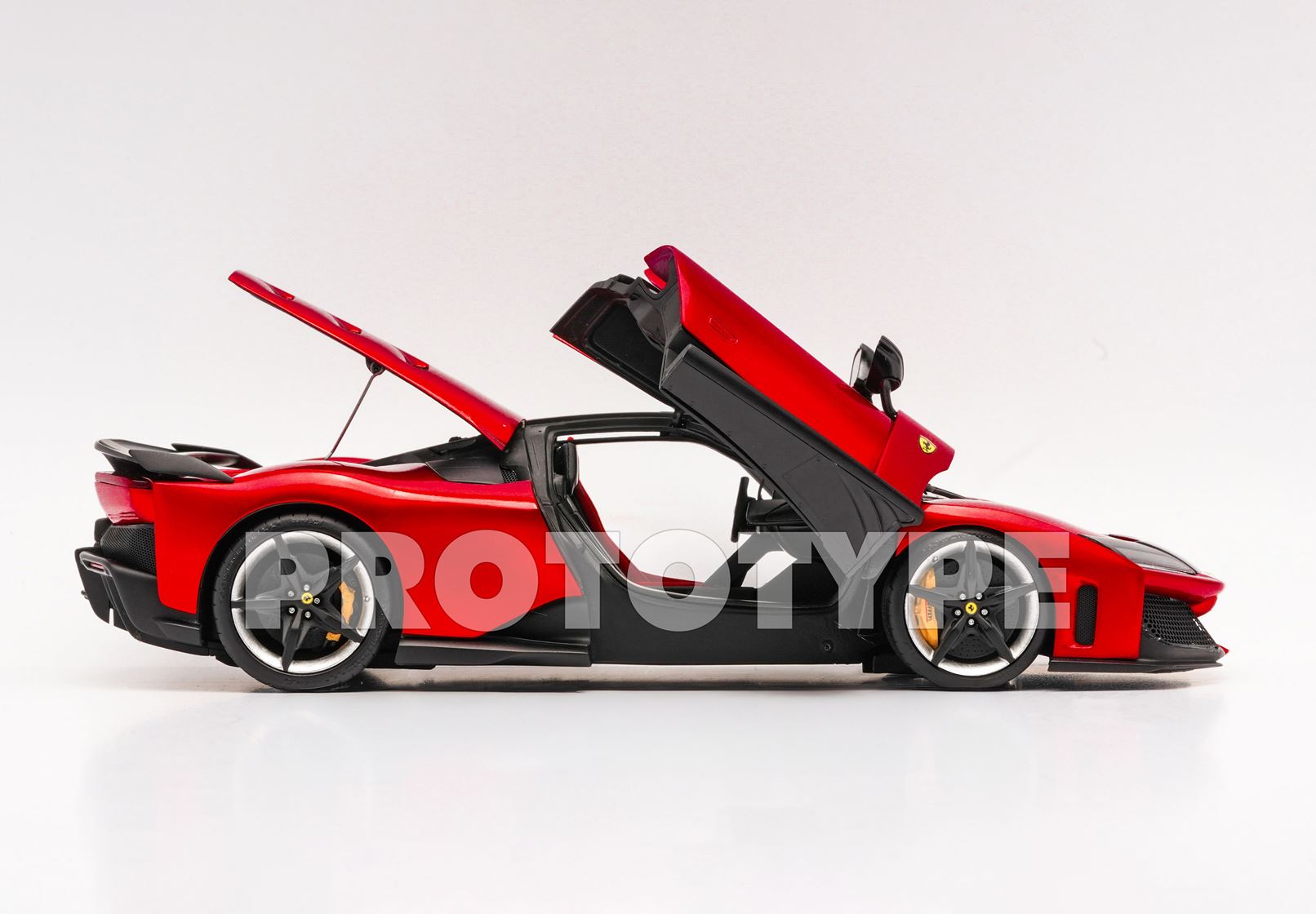 BBR Ferrari F80 diecast full open Rosso Supercar - LAUNCH PACK - BASE AND CASE INCLUDED - 1/18 - صورة BBR Ferrari F80 diecast full open Rosso Supercar - LAUNCH PACK - BASE AND CASE INCLUDED - 1/18 - صورة 2