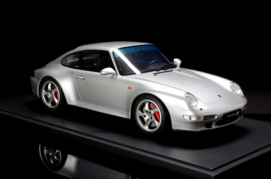 GTスピリット ポルシェ911 [993] カレラ4s