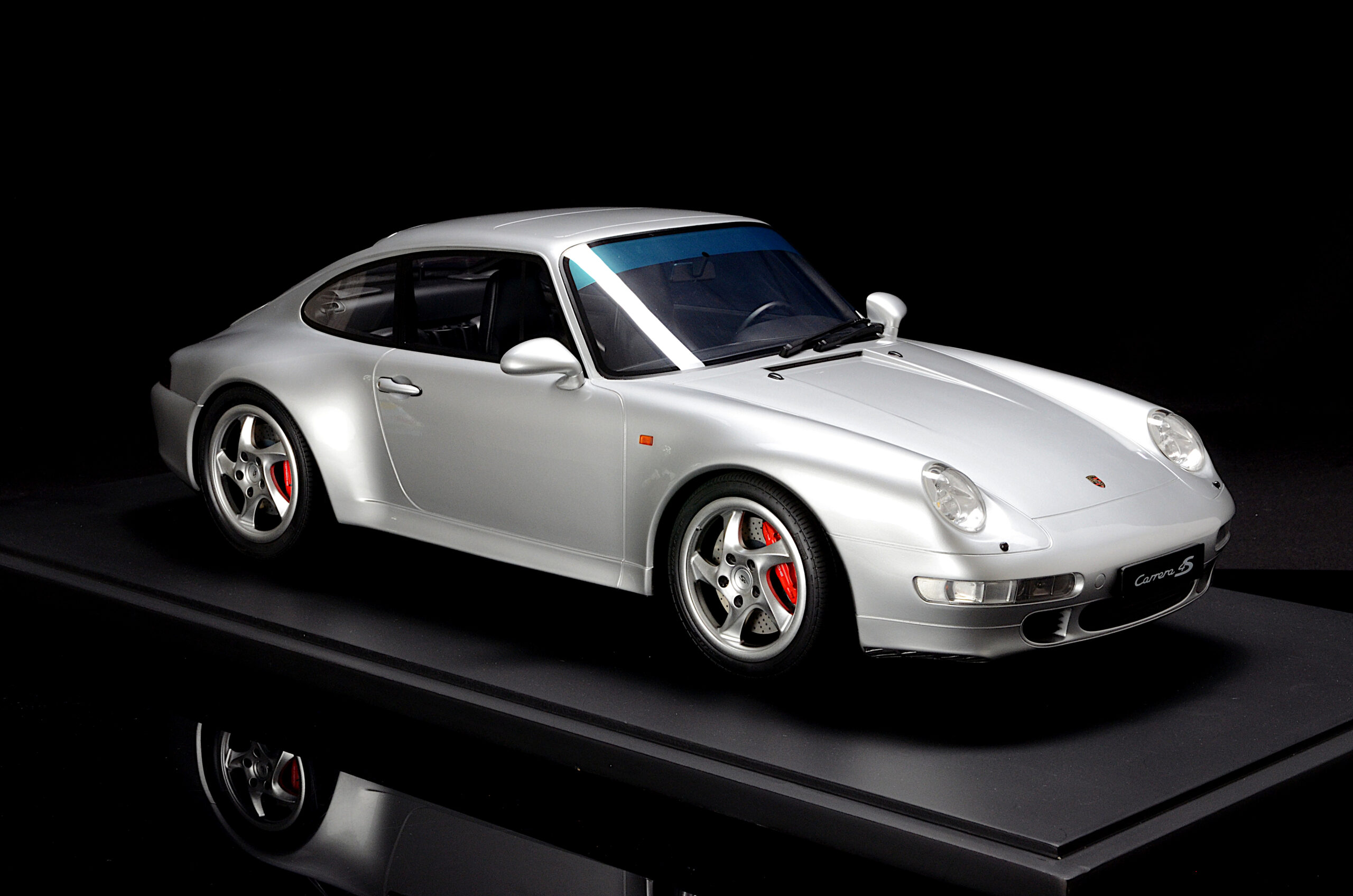 GTスピリット ポルシェ911 [993] カレラ4s