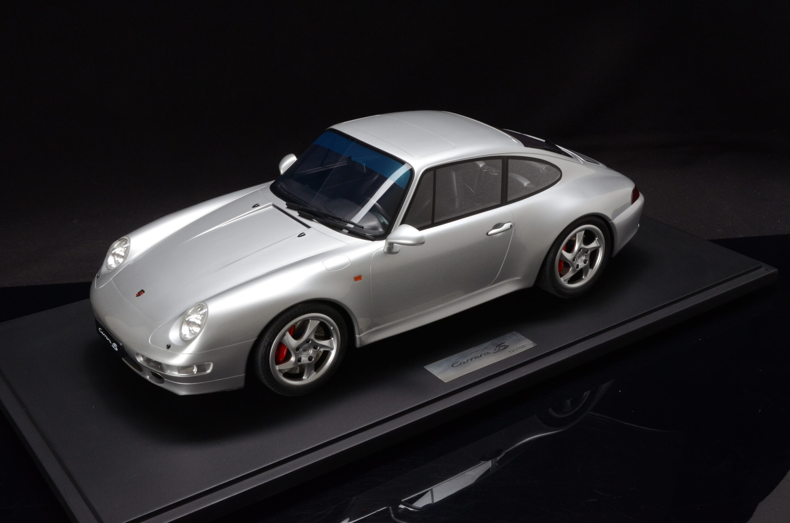 GTスピリット ポルシェ911 [993] カレラ4s