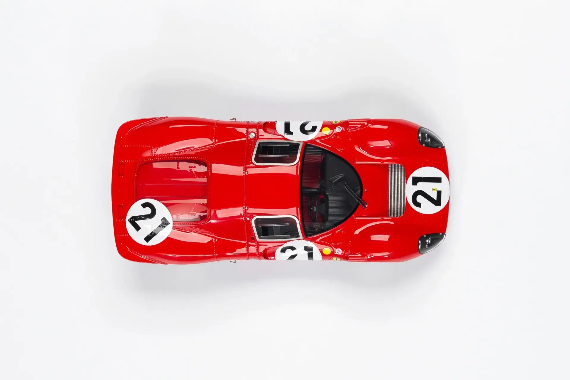 Amalgam Ferrari 330 P4 - 1967 Le Mans - 2. Platz - Klassensieger - 1/18 - صورة Amalgam Ferrari 330 P4 - 1967 Le Mans - 2. Platz - Klassensieger - 1/18 - صورة 3