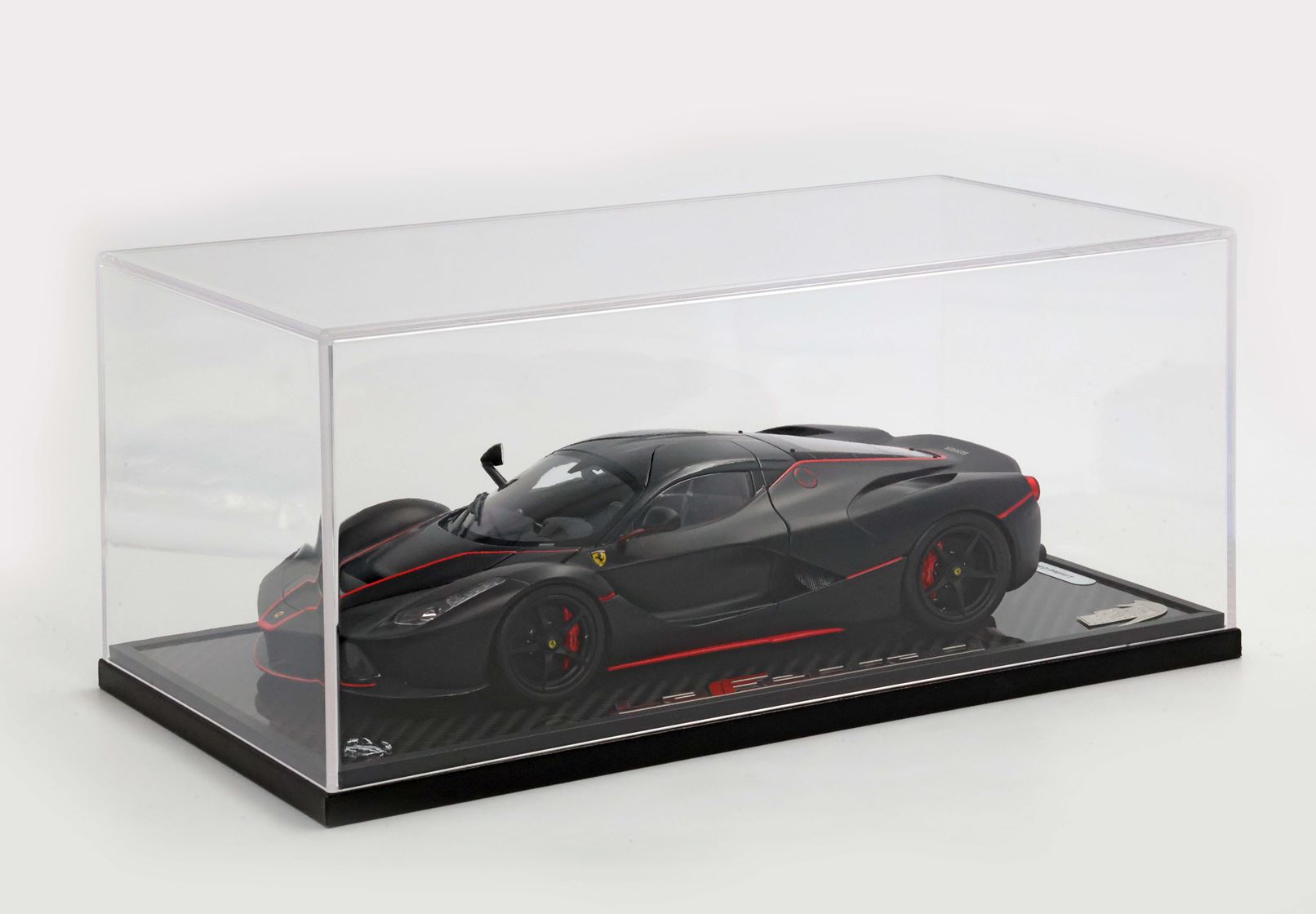 BBR Ferrari LaFerrari Matt black with red stripes - 1/18 - Imagen 2