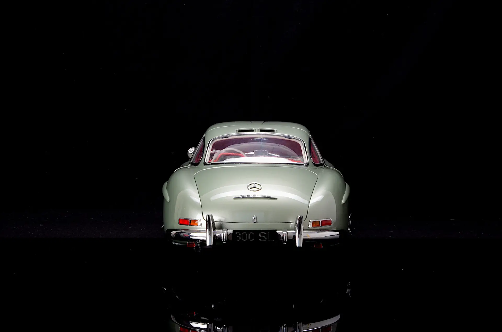 Mercedes 300 SL hellgrün Fertigmodell 1:8 massgeschneidert - 1/8 - 画像9