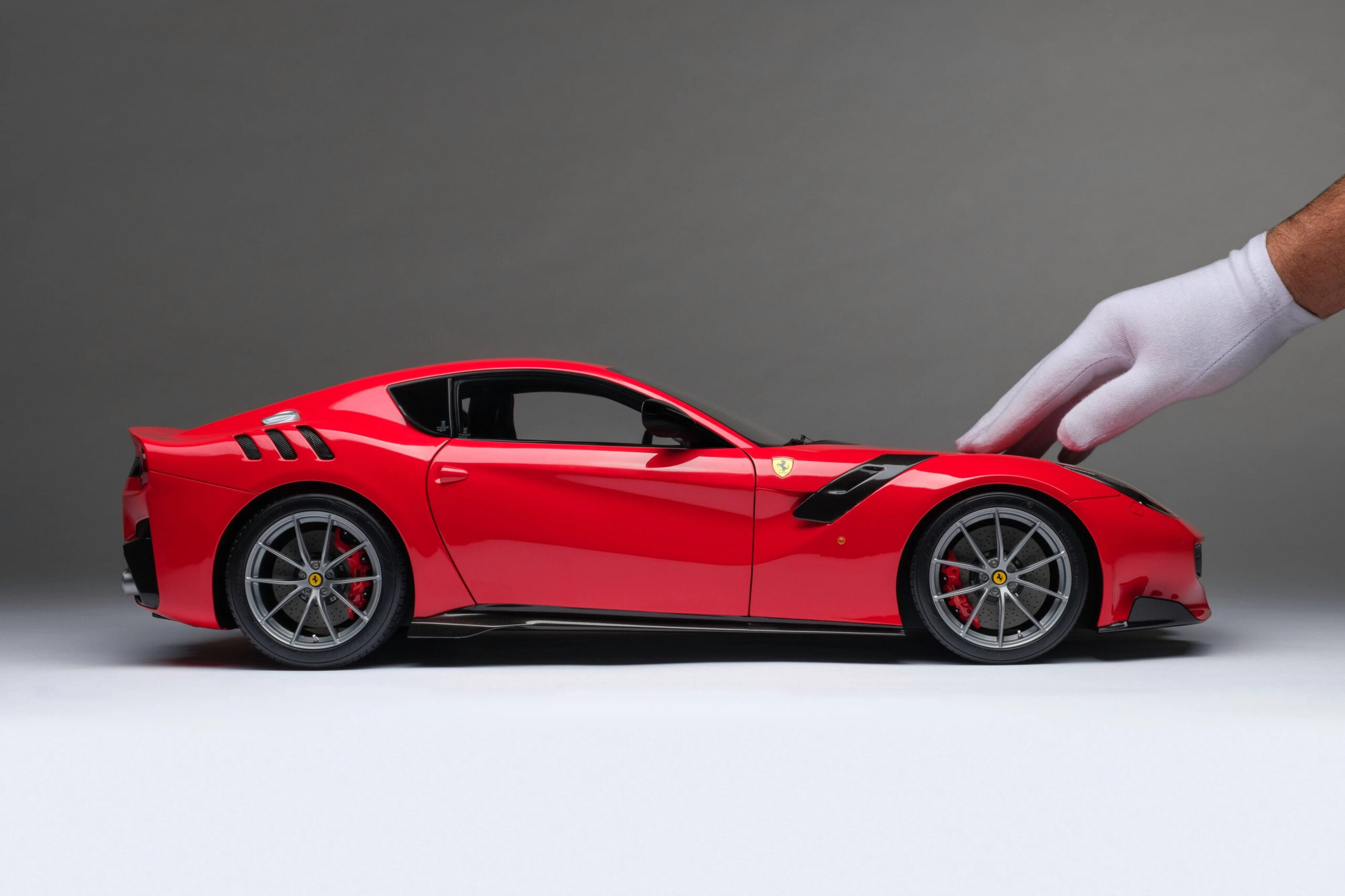 Amalgam Ferrari F12 TDF (2015) | Edizione in Rosso Fuoco 1:8 - 1/8