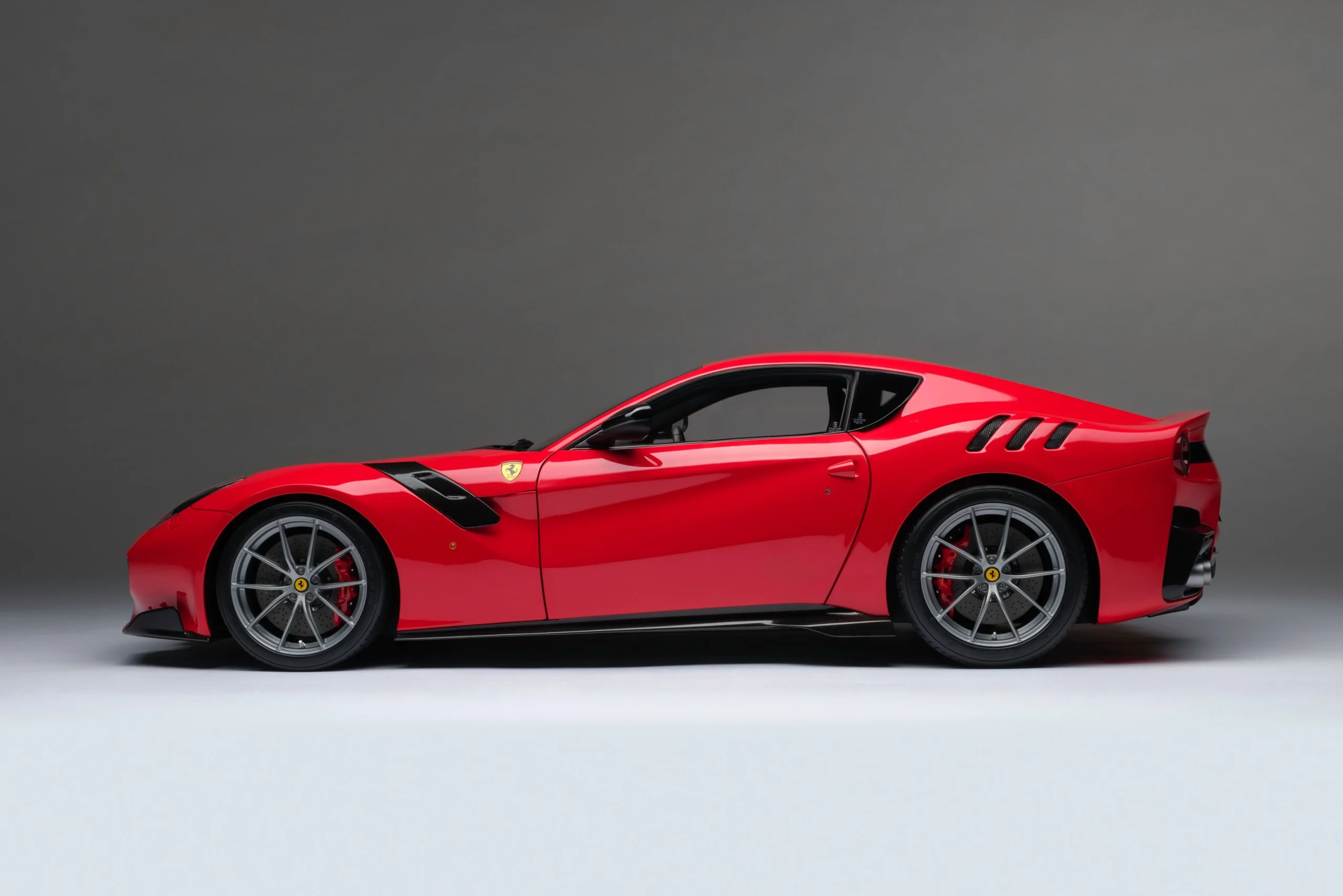 Amalgam Ferrari F12 TDF (2015) | Edition in Rosso Fuoco 1:8 - 1/8 - Immagine 10