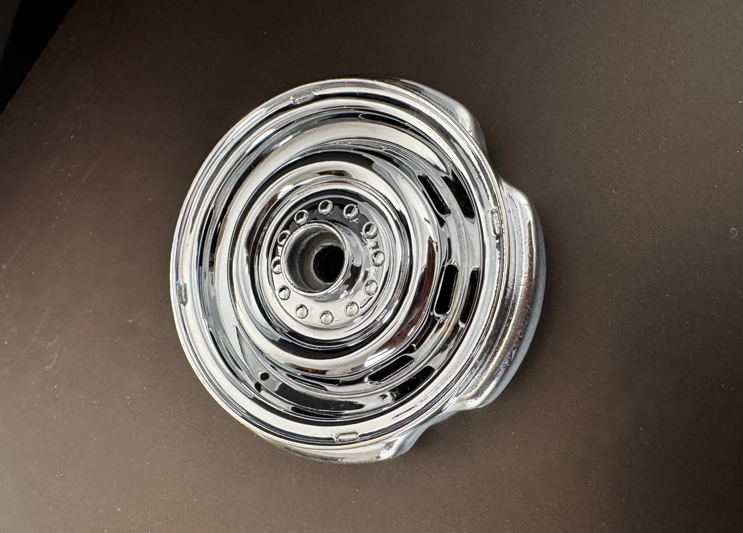 IXO Mercedes 300 SL verchrome Felgen im Tausch - 1/8 - صورة IXO Mercedes 300 SL verchrome Felgen im Tausch - 1/8 - صورة 2