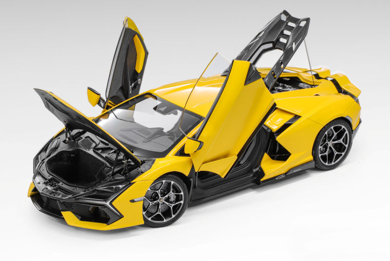 LCD LAMBORGHINI - REVUELTO HYBRID 2023 - giallo - 1/18