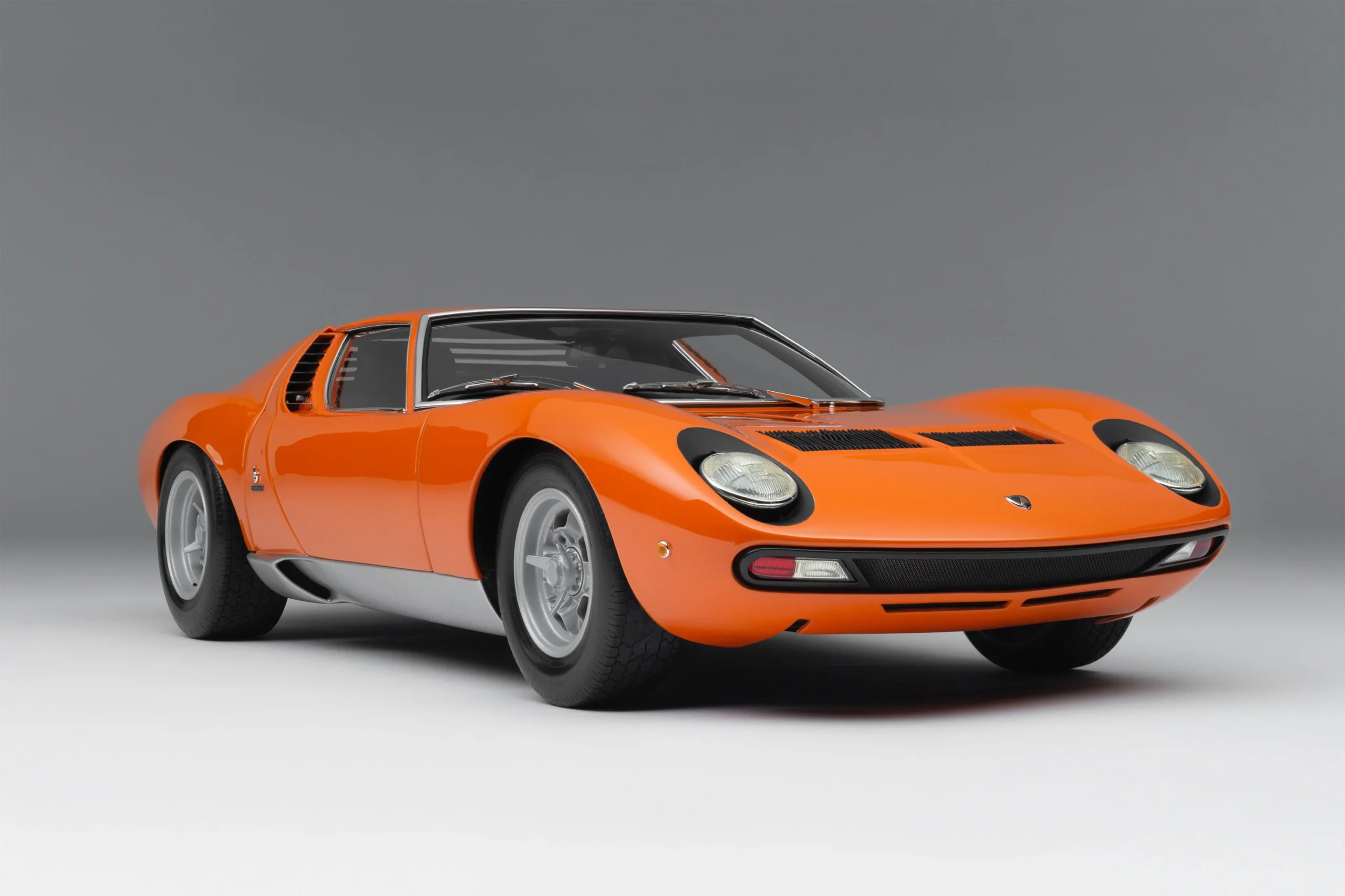 Amalgam Lamborghini Miura P400 SV (1971) | Edition in orange 1:8 - 1/8 - صورة Amalgam Lamborghini Miura P400 SV (1971) | Edition in orange 1:8 - 1/8 - صورة 7