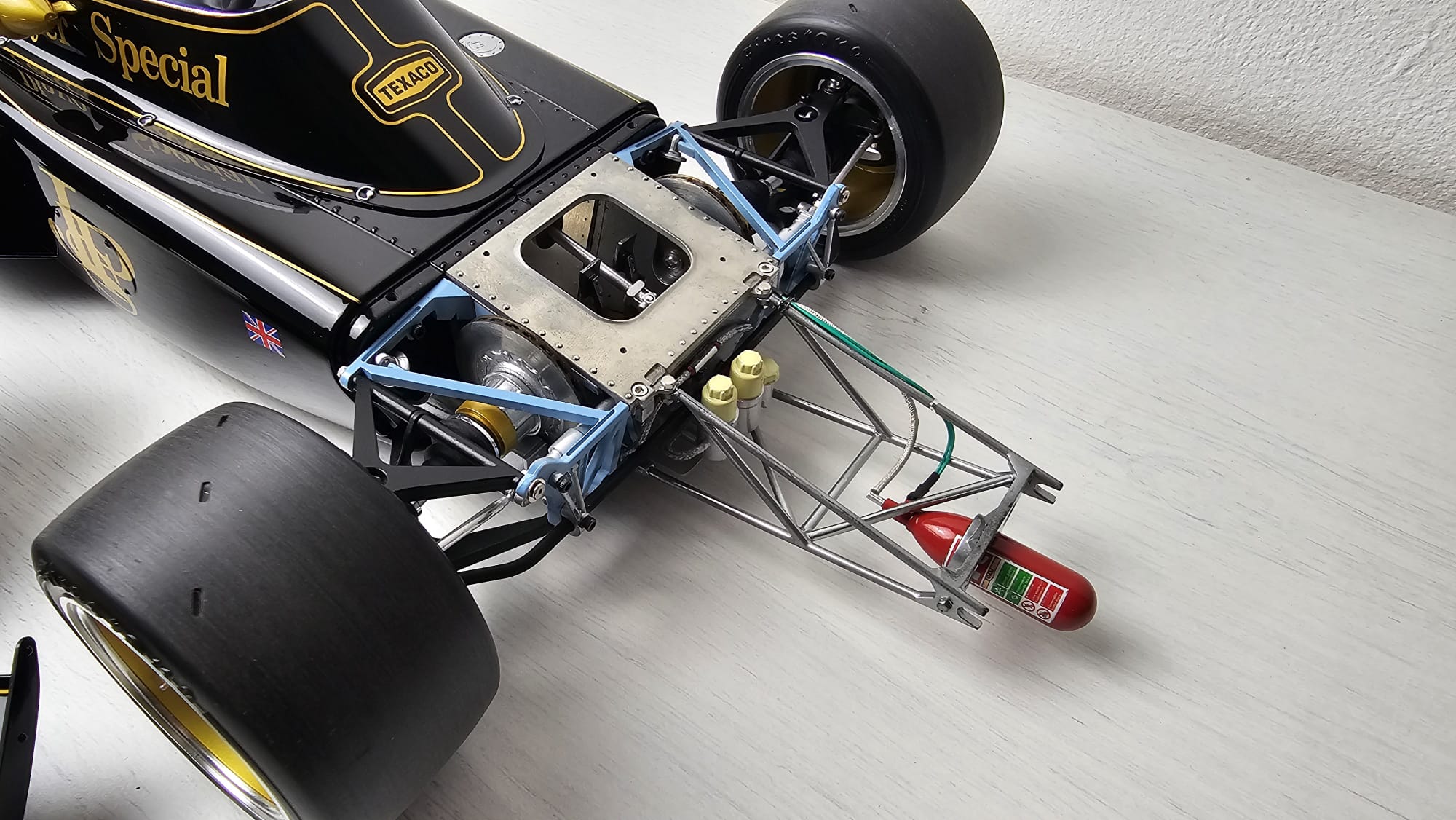 Lotus 72D - 1972 British GP - Emerson Fittipaldi - 1/8 Fertigmodell - صورة Lotus 72D - 1972 British GP - Emerson Fittipaldi - 1/8 Fertigmodell - صورة 20