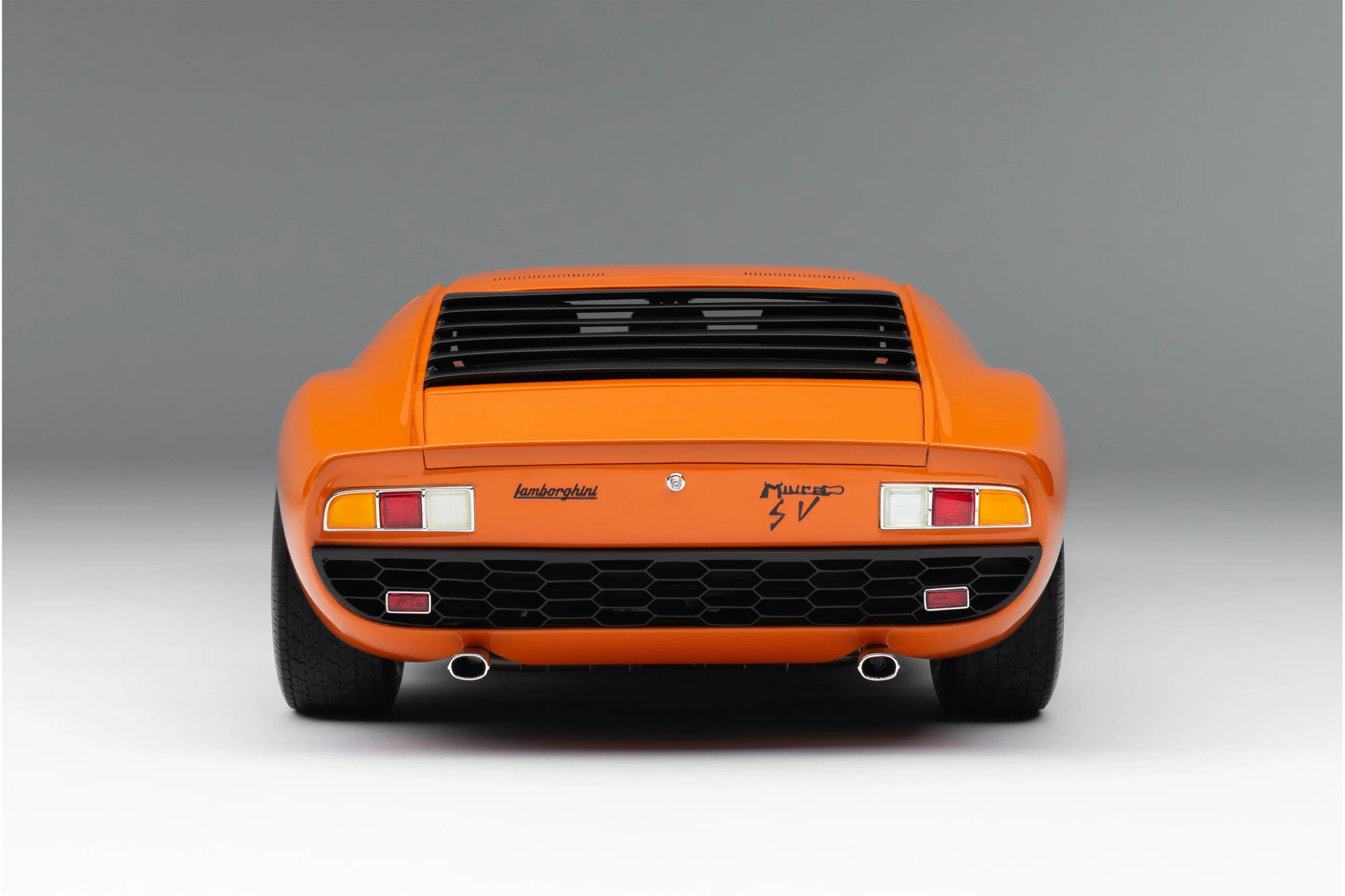 Amalgam Lamborghini Miura P400 SV (1971) | Edition in orange 1:8 - 1/8 - صورة Amalgam Lamborghini Miura P400 SV (1971) | Edition in orange 1:8 - 1/8 - صورة 5