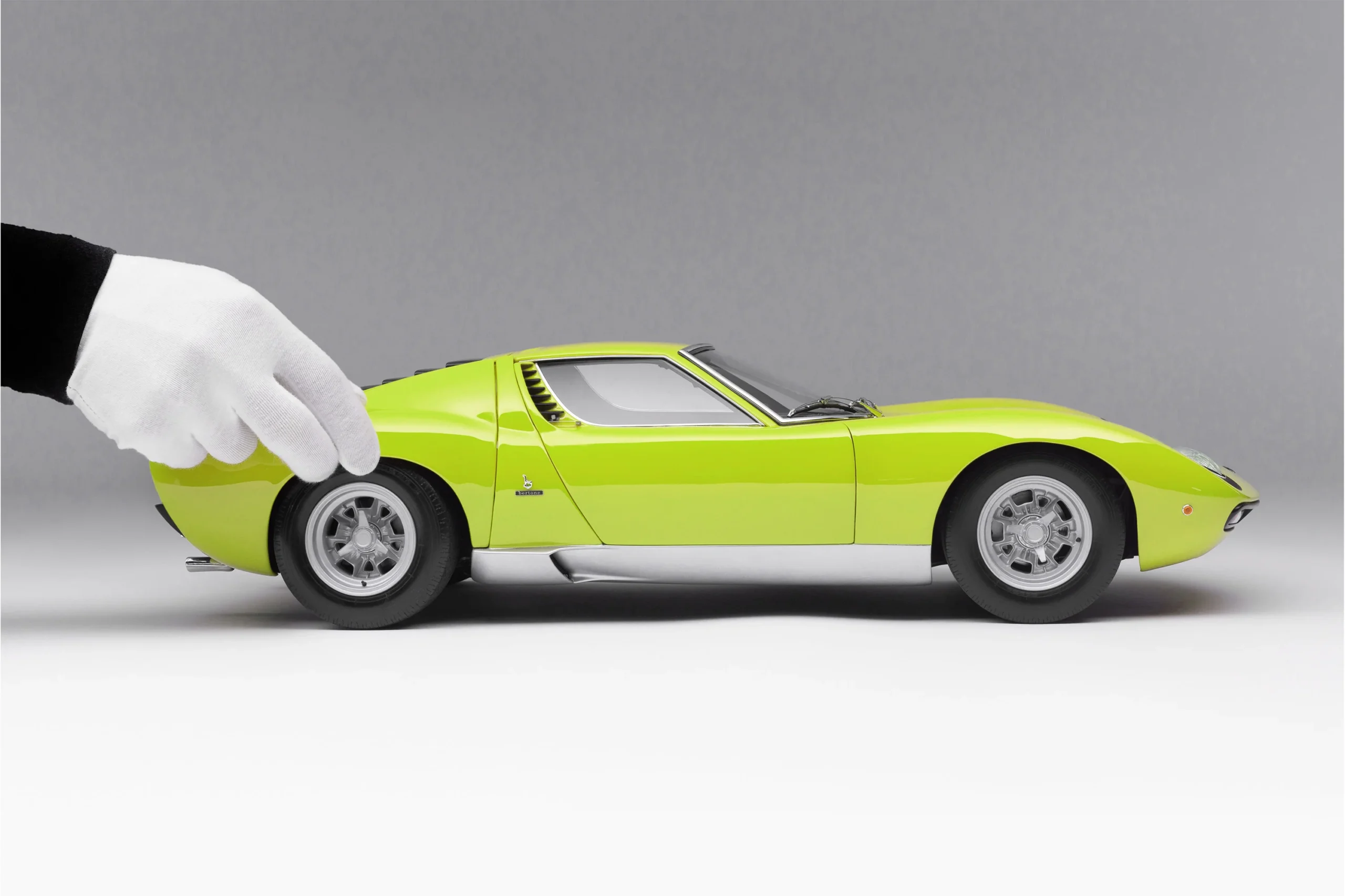 Amalgama Lamborghini Miura P400 SV (1971) | Edición en verde - 1/8