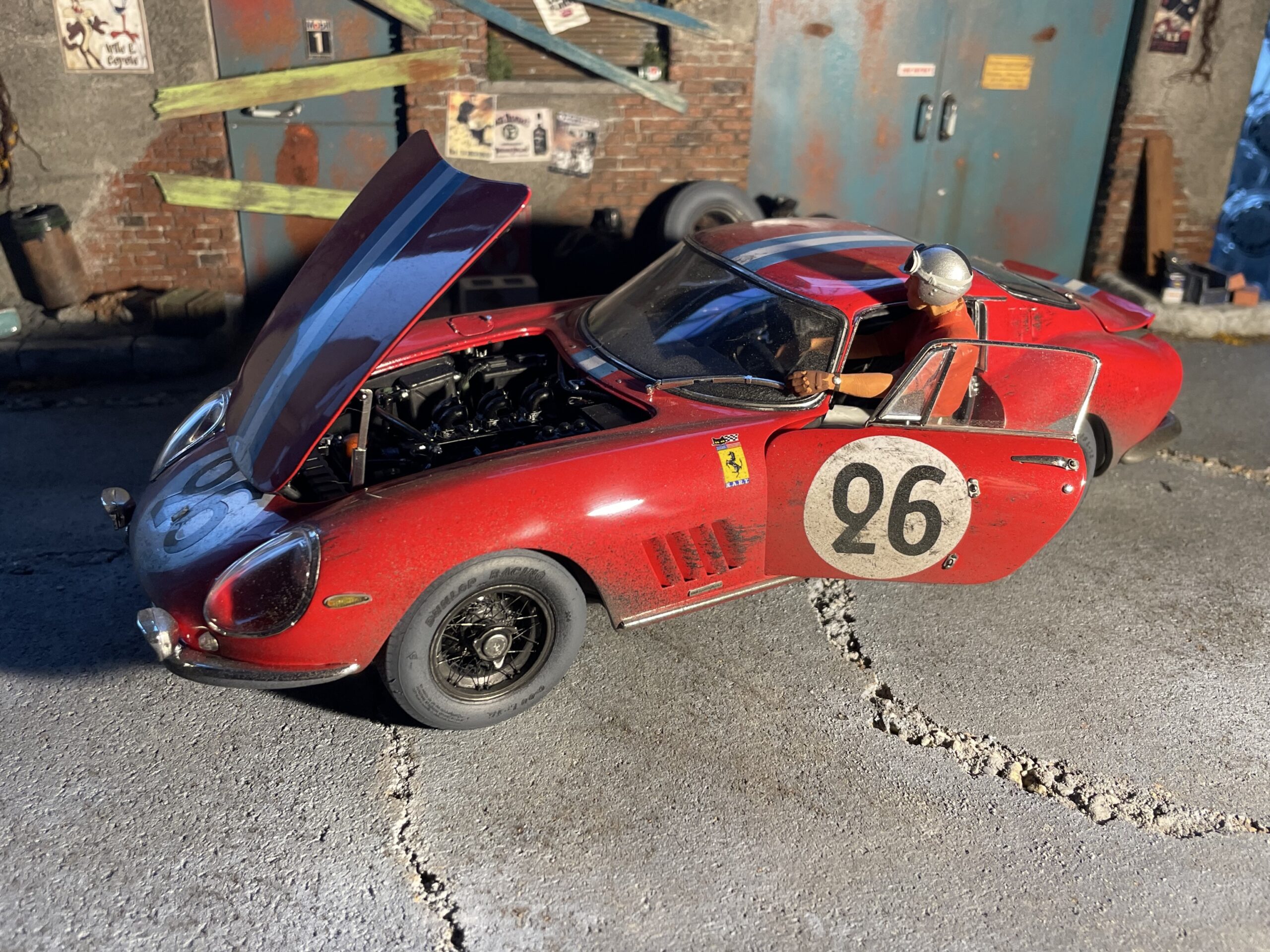 CMC Ferrari 275 GTB/C, 24h di Francia 1966, Biscaldi/de Bourbon-Parme, #26, esemplare unico con meteo di Klaus Exner - 1/18