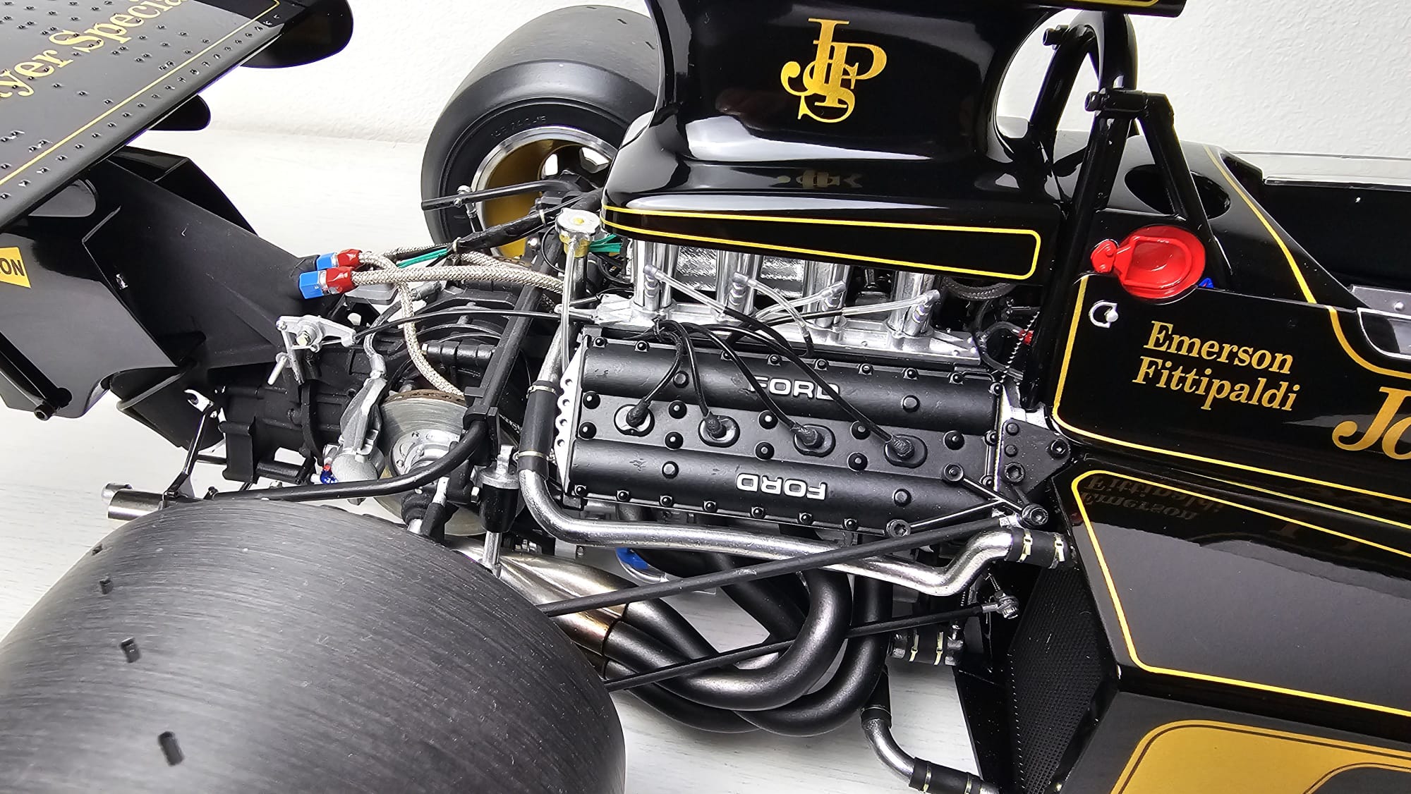 Lotus 72D - 1972 British GP - Emerson Fittipaldi - 1/8 Fertigmodell - صورة Lotus 72D - 1972 British GP - Emerson Fittipaldi - 1/8 Fertigmodell - صورة 14