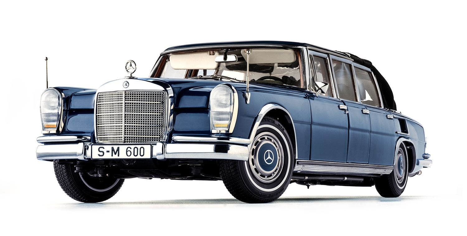 CMC Mercedes-Benz 600 Pullman Landaulet, con capota - 1/18