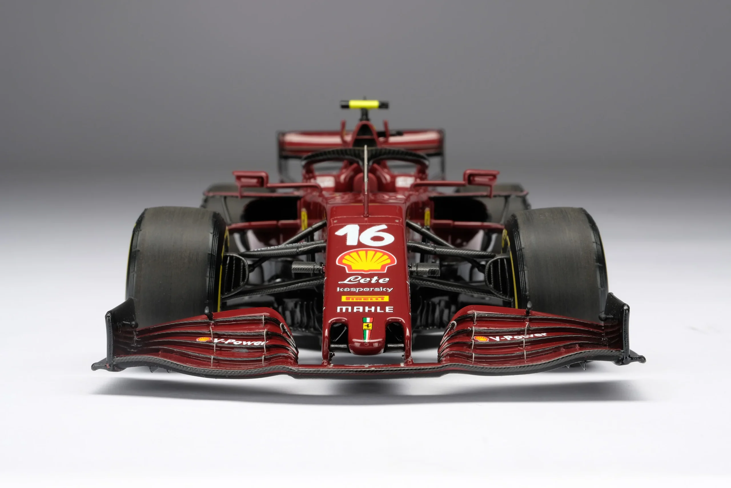 Amalgam Ferrari SF1000 - 1000. Grand Prix Lackierung - 2020 Toskana Grand Prix | Charles Leclerc 1/18 - صورة Amalgam Ferrari SF1000 - 1000. Grand Prix Lackierung - 2020 Toskana Grand Prix | Charles Leclerc 1/18 - صورة 8