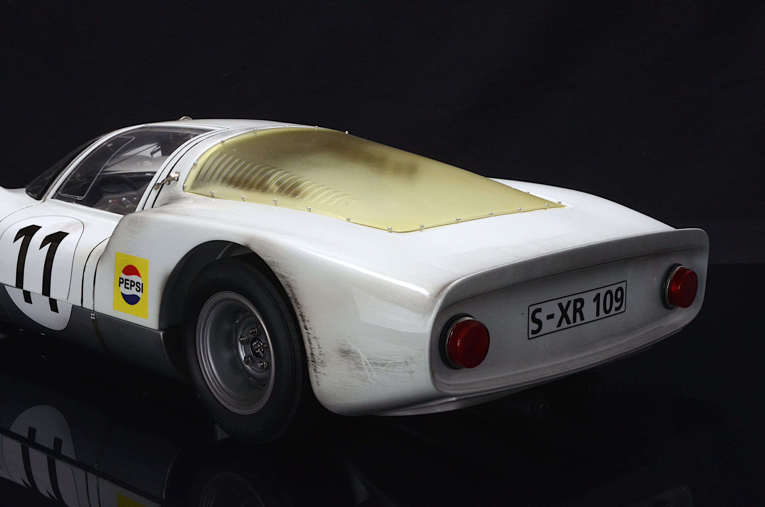 Porsche 906 Fertigmodell 1/8 - 画像8