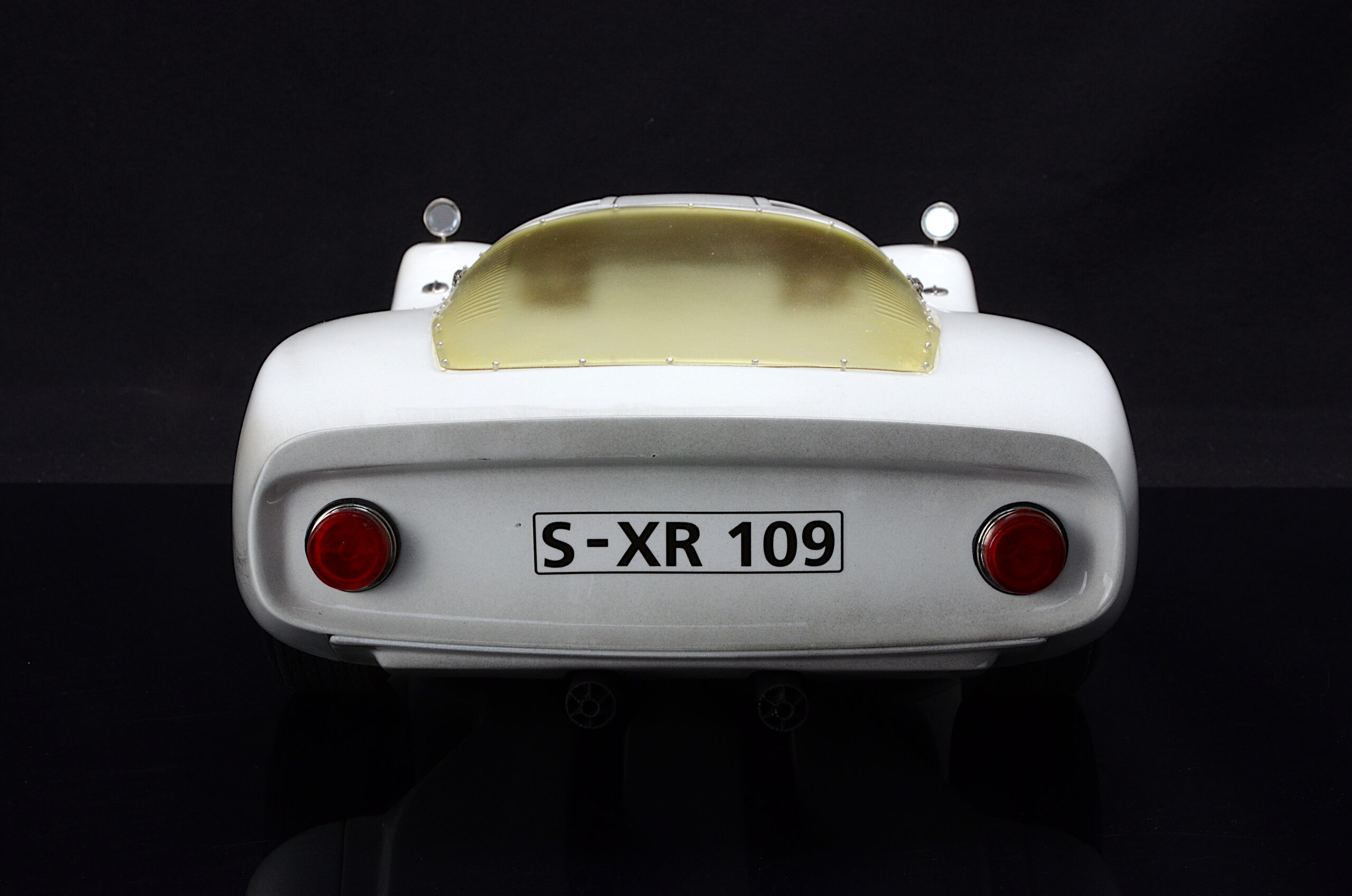 Porsche 906 Fertigmodell 1/8 - 画像9