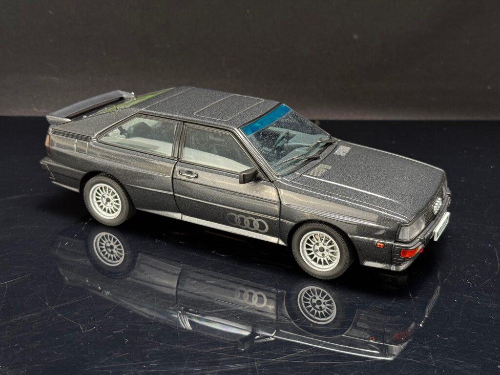 AUTOart 1/18 アウディ クワトロ 1988 美品 箱付 即発送 IMG_8219-1024x768.jpeg