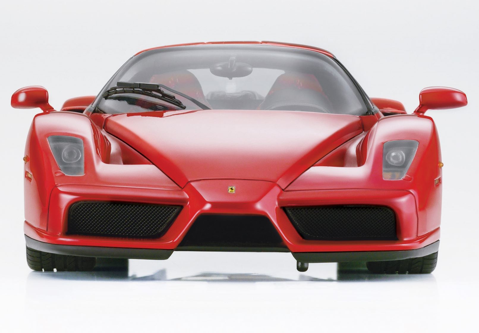 BBR Ferrari Enzo open diecast Rosso Corsa - Silver wheels - Luxury pack - 1/18 - صورة BBR Ferrari Enzo open diecast Rosso Corsa - Silver wheels - Luxury pack - 1/18 - صورة 7
